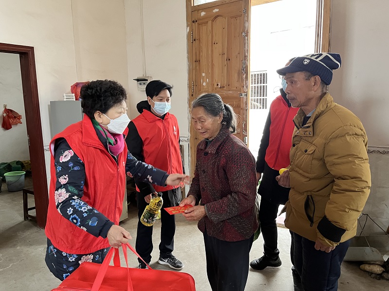 省鎢與稀土質(zhì)檢中心平安志愿者開展“情暖民心”關(guān)愛特殊群體活動(dòng)